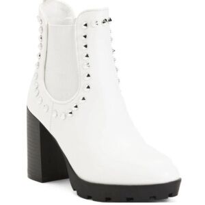 Nicole Miller Aston Studded Block Heel Chelsea Boot White Womens Sz 8.5